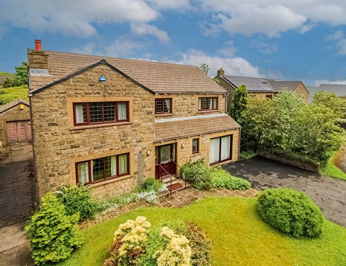 4 Bedroom Detached House For Sale In Abbey Close, Hade Edge, Holmfirth, HD9