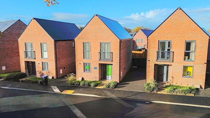 3 Bedroom Detached House For Sale In Scaynes Hill Road, Lindfield, RH16