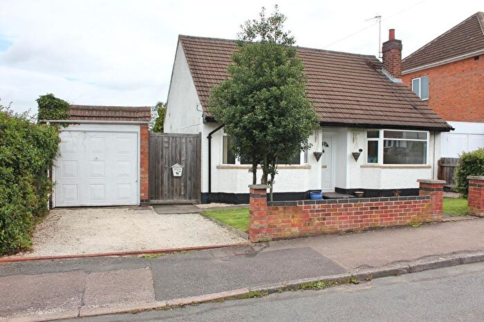 2 Bedroom Detached Bungalow For Sale In Hayes Road, Wigston, Leicestershire, LE18