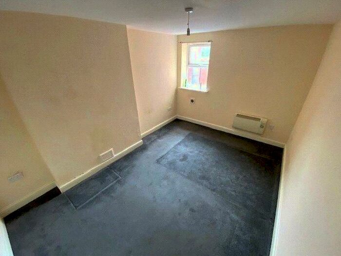 2 Bedroom Apartment To Rent In Constable House, - Stockport Road, Denton, Manchester, M34