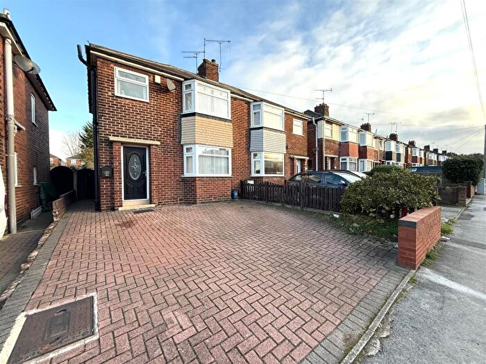 3 Bedroom Semi-Detached House To Rent In Raines Avenue, Worksop, S81