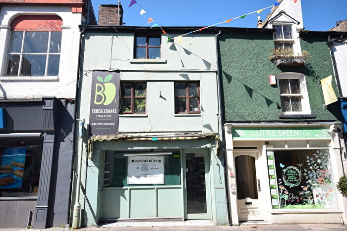 1 Bedroom Flat For Sale In Market Street, Ulverston, LA12