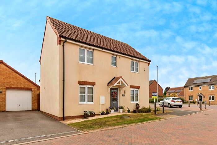 3 Bedroom Detached House For Sale In Cowslip Close, Whittlesey, Peterborough, PE7