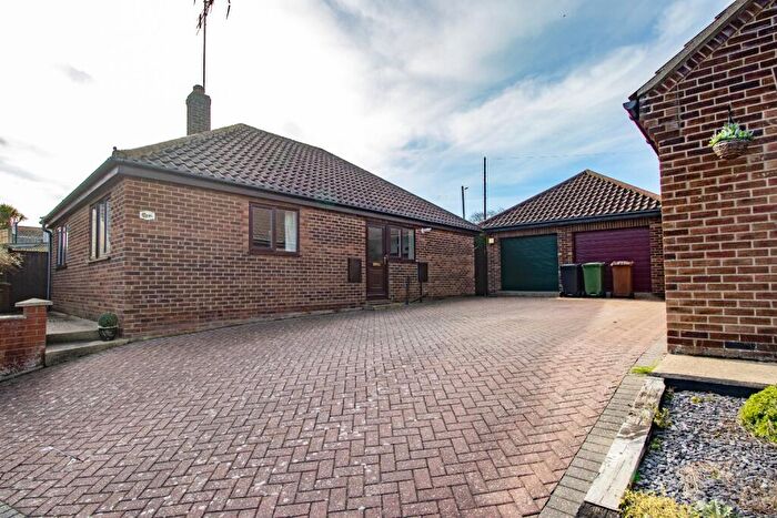 3 Bedroom Detached Bungalow For Sale In Fairfield Close, Mundesley, NR11