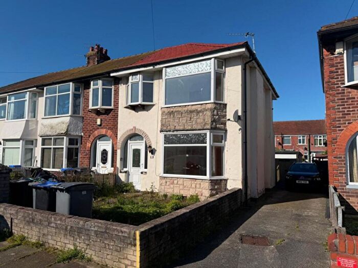 3 Bedroom Semi Detached House For Sale In Rosedale Avenue, Blackpool, Lancashire, FY4