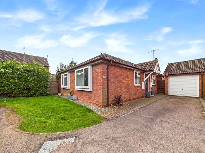 3 Bedroom Bungalow For Sale In Primrose Crescent, Worcester, Worcestershire, WR5