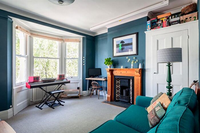 2 Bedroom Apartment For Sale In Waldegrave Road, Brighton, BN1