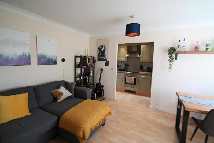 2 Bedroom Apartment To Rent In Jasmine Court, Maidstone, ME16