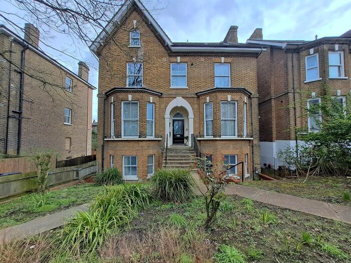 1 Bedroom Flat To Rent In Thicket Road, London, SE20