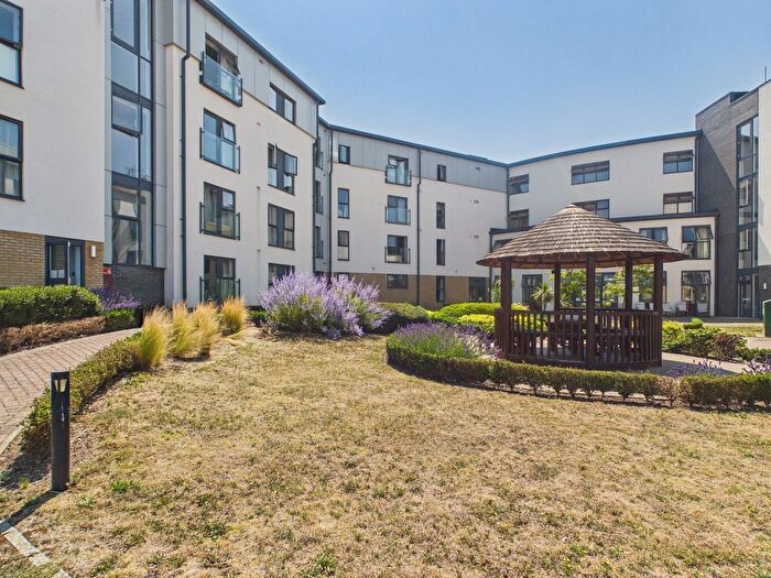 2 Bedroom Flat For Sale In Atlas Place, Wilkey Way St. Marys Island, Chatham, Kent, ME4
