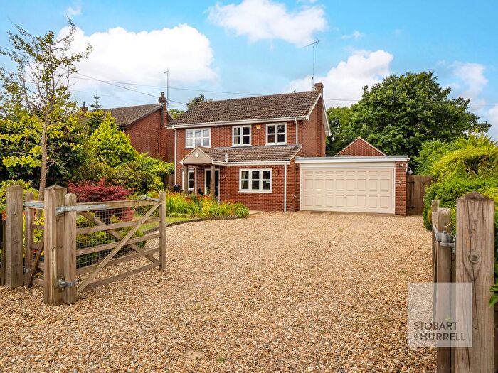 4 Bedroom Detached House For Sale In Heron Wycke, Berry Hall Road, Barton Turf, Norfolk, NR12