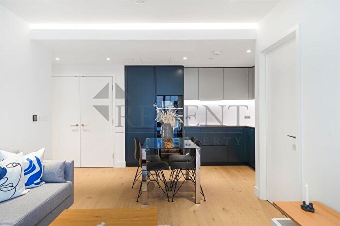 2 Bedroom Apartment To Rent In Harcourt Tower, Marsh Wall, E14