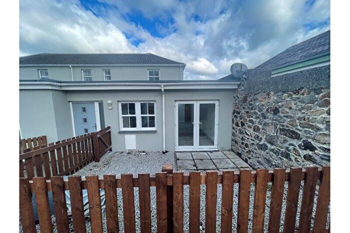 3 Bedroom End Of Terrace House To Rent In South Terrace, Camborne, Cornwall, TR14