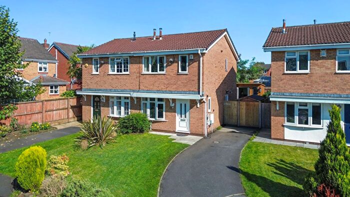 3 Bedroom Semi Detached House For Sale In Wayfarers Drive, Newton-Le-Willows, WA12