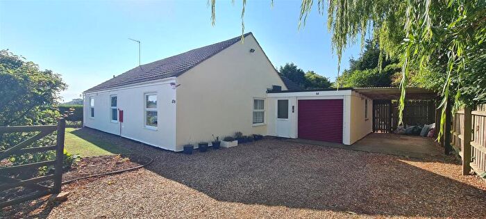 3 Bedroom Detached Bungalow For Sale In Woad Lane, Long Sutton, PE12