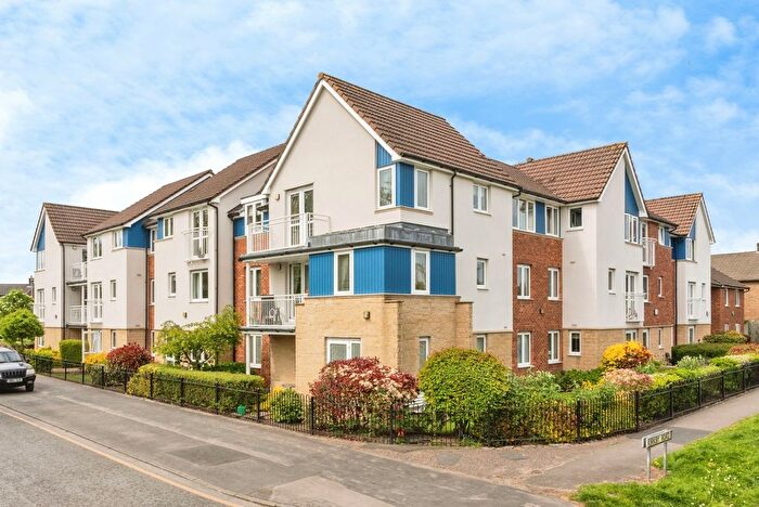 1 Bedroom Flat For Sale In Ellesmere Road, Culcheth, Warrington, Cheshire, WA3