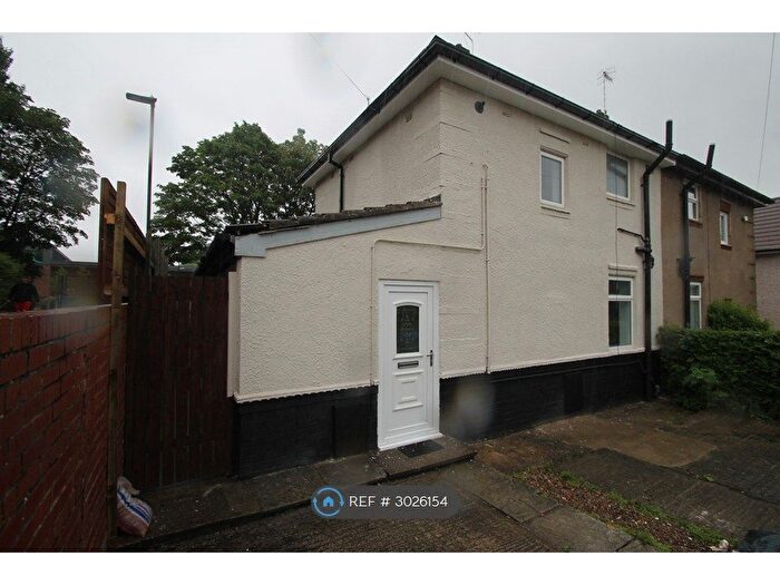 3 Bedroom Semi-Detached House To Rent In Barrie Crescent, Sheffield, S5