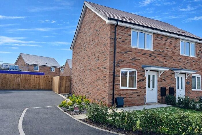 2 Bedroom Property To Rent In Allegro Close, Edwalton, Nottingham, NG12