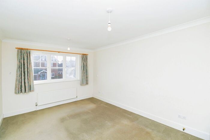 4 Bedroom Detached House For Sale In The Grange, Baroness Place, Penarth, CF64