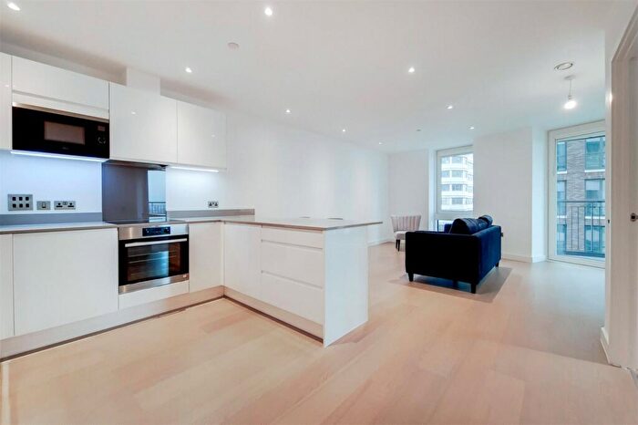 2 Bedroom Apartment To Rent In - Cambridge Road, Barking, IG11