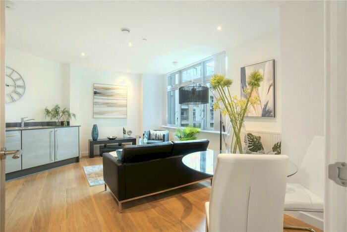 1 Bedroom Apartment To Rent In Ross Way, London, E14