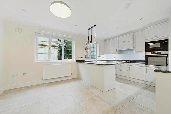 4 Bedroom Property To Rent In Robert Close, Maida Vale, W9