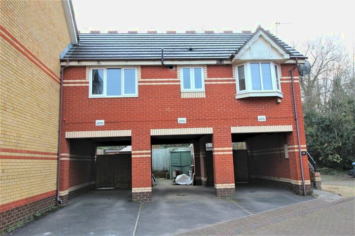1 Bedroom Flat To Rent In Kingham Close, Chippenham, SN14