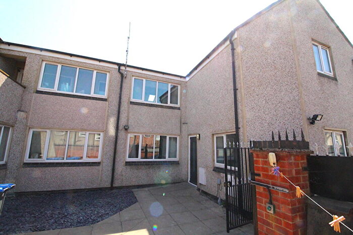 2 Bedroom Flat To Rent In Campbell Street, CV21