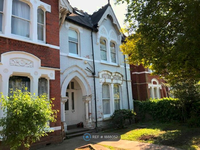 2 Bedroom Flat To Rent In Hamilton Road, Ealing, W5
