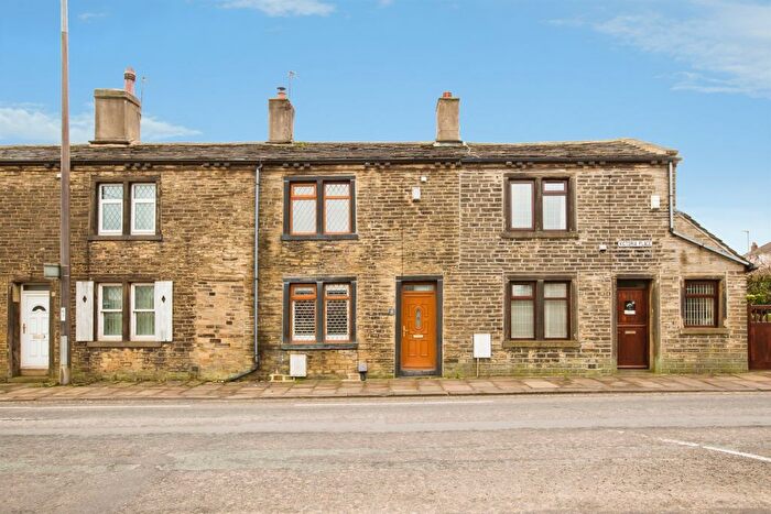 2 Bedroom Terraced House For Sale In Victoria Place, Northowram, Halifax, HX3