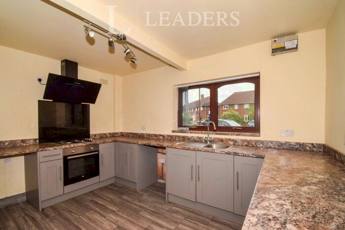 3 Bedroom Semi-Detached House To Rent In Woodthorpe Avenue, Loughborough, LE11