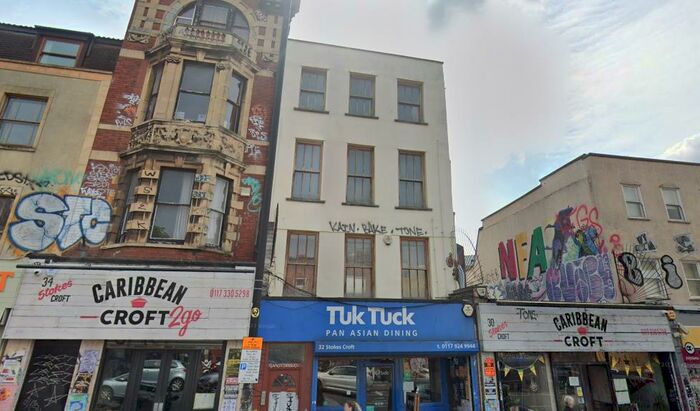 3 Bedroom Flat To Rent In Stokes CroftTop Floor FlatBristol, BS1