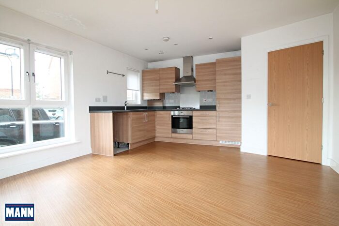 1 Bedroom Flat To Rent In Liverymen Walk, Greenhithe, DA9