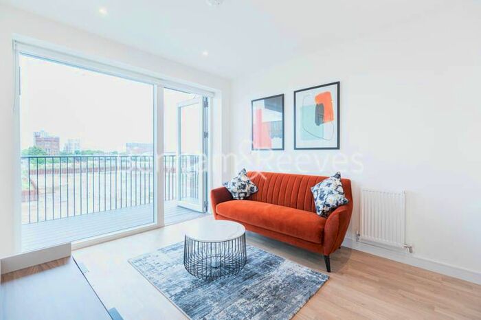 1 Bedroom Flat To Rent In Accolade Avenue, Southall, UB1