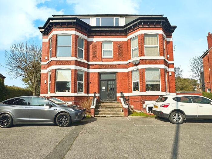 2 Bedroom Flat To Rent In Palatine Road, West Didsbury, Manchester, M20