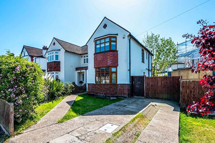 3 Bedroom End Of Terrace House For Sale In Briarwood Road, Epsom, Stoneleigh, KT17