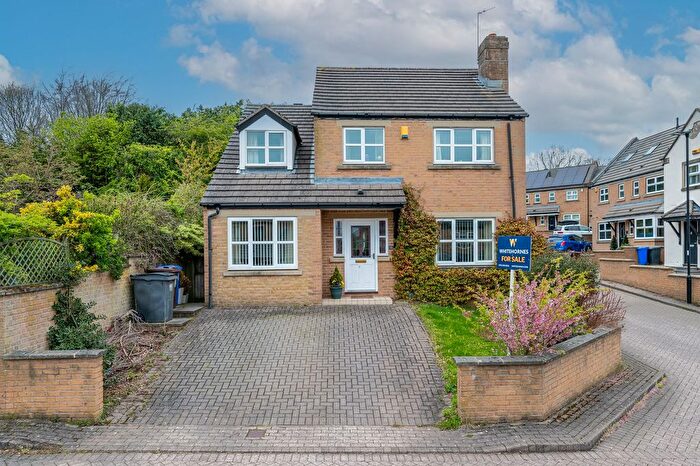 4 Bedroom Detached House For Sale In Kings Coppice, Dore, S17
