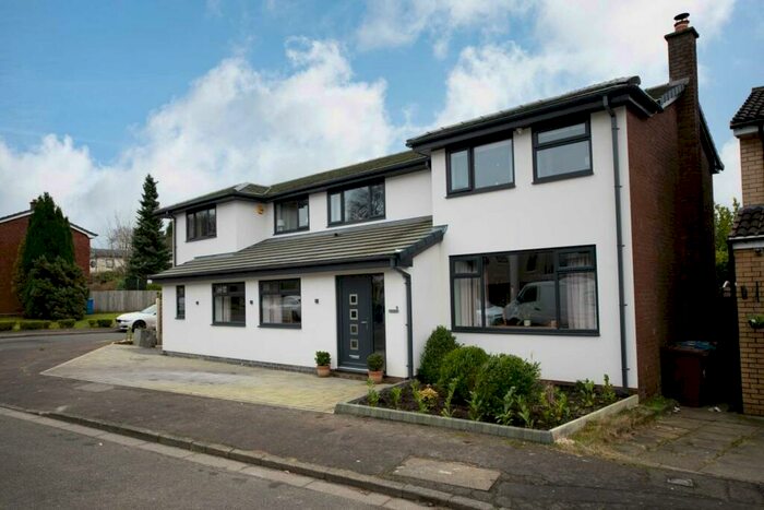 5 Bedroom Detached House To Rent In Kibworth Close, Whitefield, M45