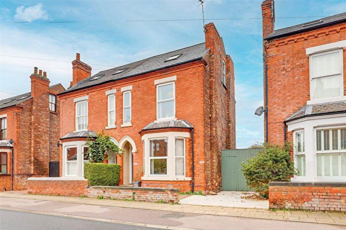 4 Bedroom Semi Detached House For Sale In Stratford Road, West Bridgford, NG2