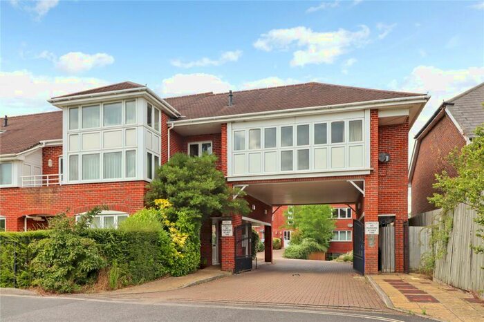 2 Bedroom Apartment To Rent In Kings Gate, Gordon Road, Haywards Heath, West Sussex, RH16