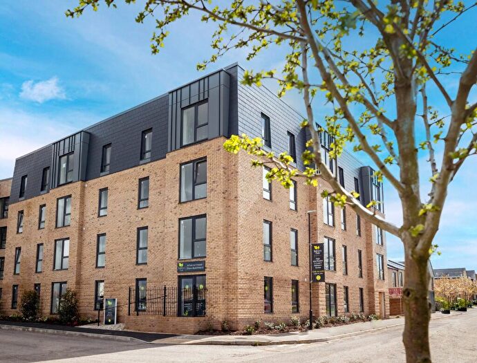 2 Bedroom Apartment For Sale In Mulberry Park, Mulberry Way, BA2