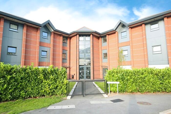 1 Bedroom Flat For Sale In Astoria Heights, Slough, SL1