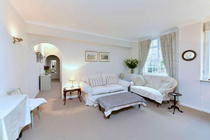 1 Bedroom Flat To Rent In Whiteheads Grove, Sloane Square, London, SW3