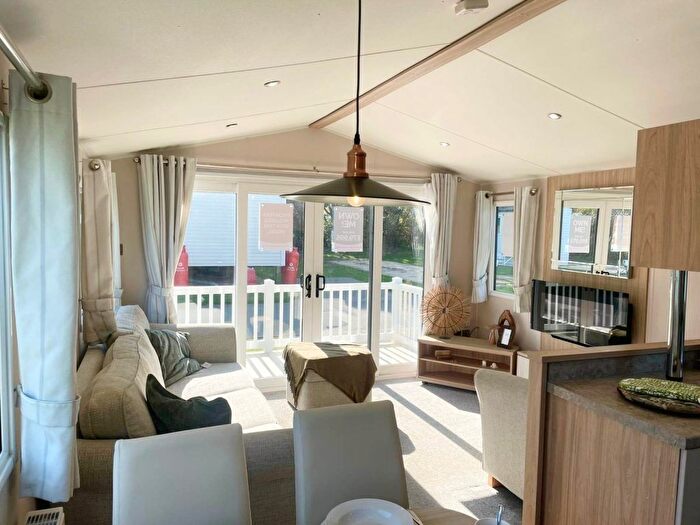 3 Bedroom Park Home For Sale In Corton, NR32