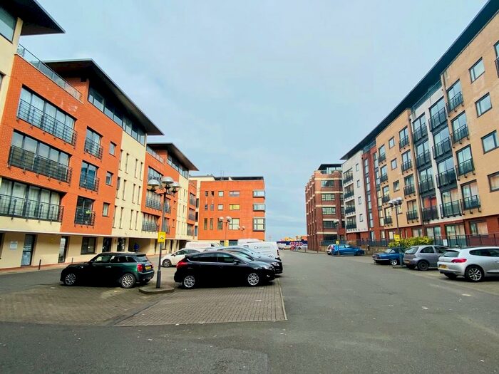 2 Bedroom Apartment To Rent In Rea Place, Digbeth, Birmingham, B12