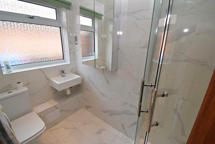 2 Bedroom Bungalow For Sale In Whitehouse Close, Shelton Lock, Derby, DE24