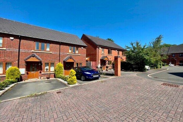 2 Bedroom Terraced House To Rent In Canberra Mews, Leamington Spa, CV32