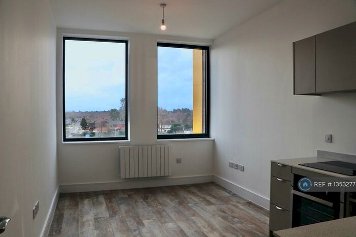 1 Bedroom Flat To Rent In Park Gate At Lyndon Place, Sheldon, Birmingham, B26