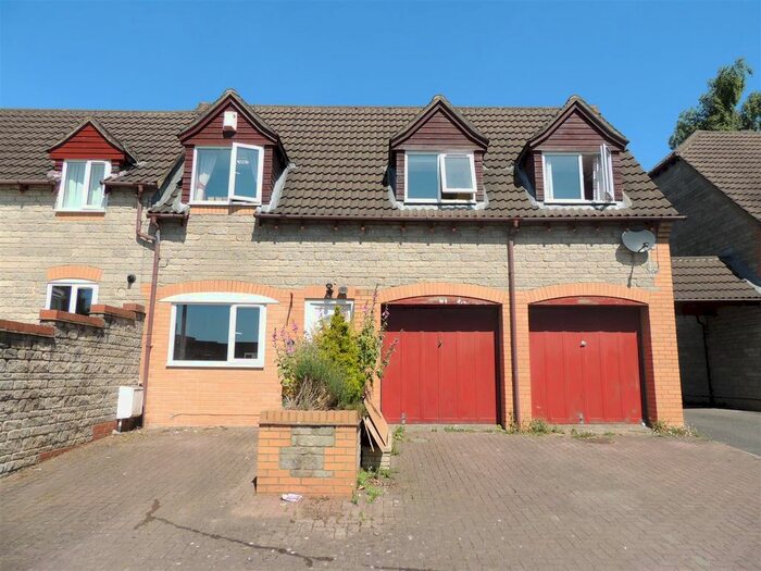 2 Bedroom Detached House To Rent In Muirfield, Warmley, Bristol BS30