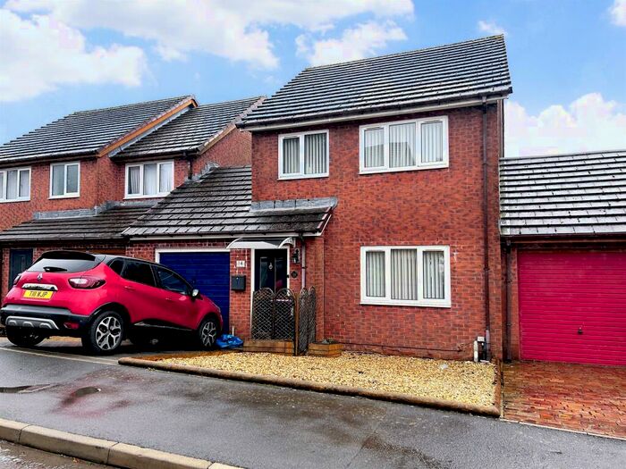 3 Bedroom Semi-Detached House For Sale In Oak View, Blaenavon, Pontypool, NP4